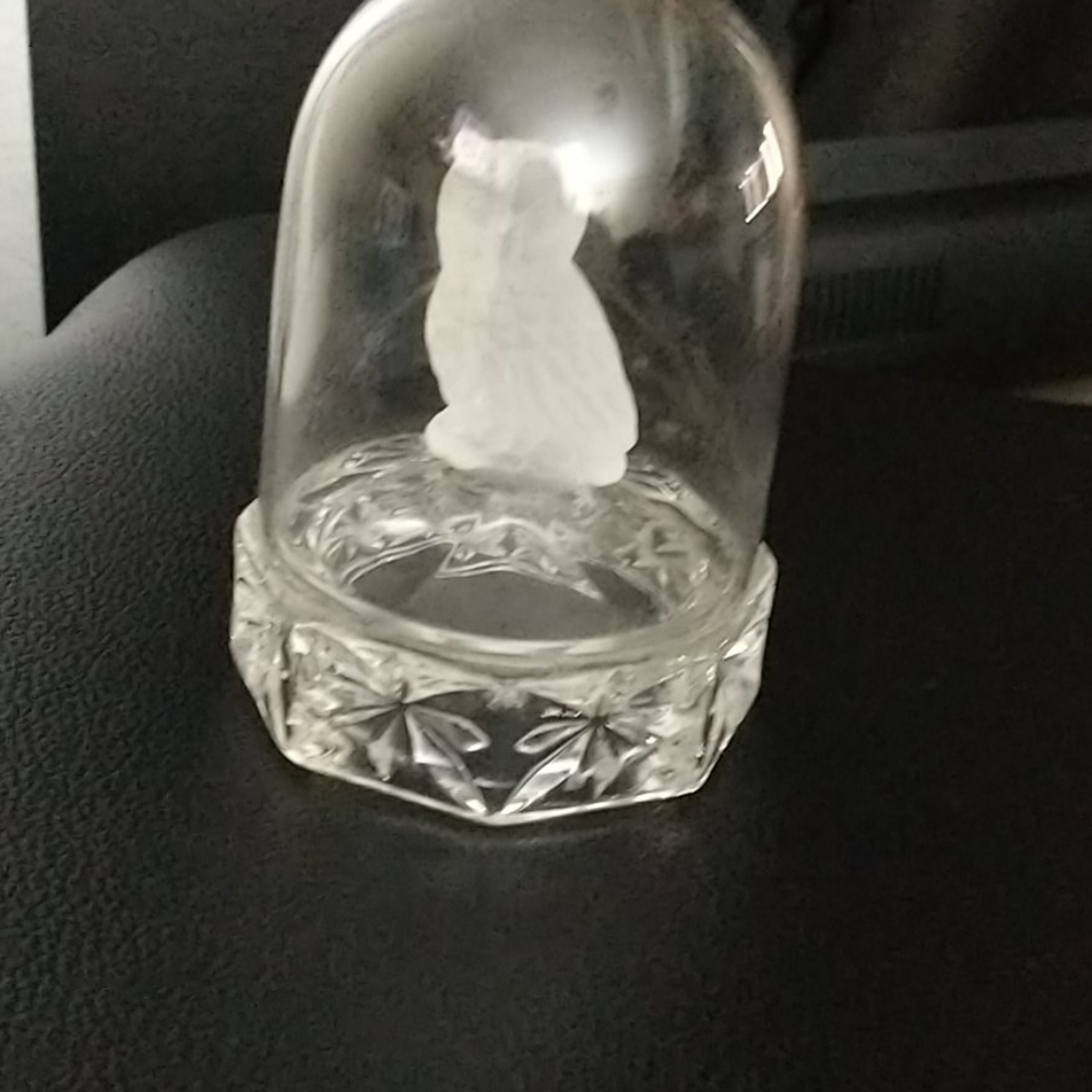 Glass owl figure